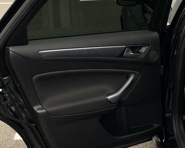 Чорний Форд Мондео, об'ємом двигуна 1.6 л та пробігом 190 тис. км за 7100 $, фото 38 на Automoto.ua