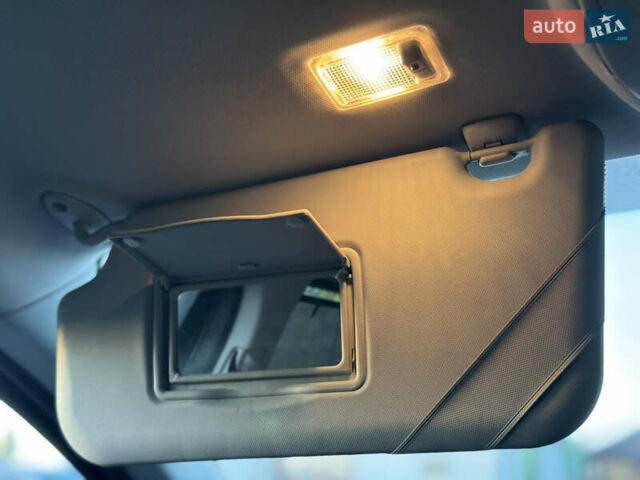 Черный Форд Мондео, объемом двигателя 1.6 л и пробегом 232 тыс. км за 8899 $, фото 66 на Automoto.ua