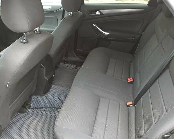 Чорний Форд Мондео, об'ємом двигуна 2 л та пробігом 326 тис. км за 8500 $, фото 15 на Automoto.ua