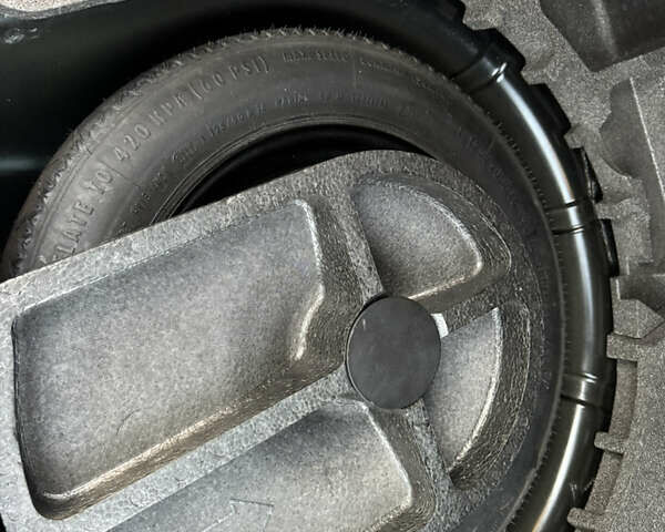 Черный Форд Мондео, объемом двигателя 1.6 л и пробегом 232 тыс. км за 8899 $, фото 77 на Automoto.ua