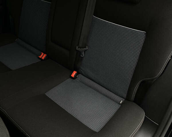 Чорний Форд Мондео, об'ємом двигуна 1.6 л та пробігом 190 тис. км за 7100 $, фото 40 на Automoto.ua