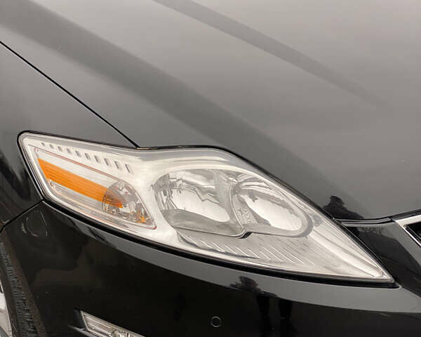 Чорний Форд Мондео, об'ємом двигуна 1.6 л та пробігом 190 тис. км за 7100 $, фото 12 на Automoto.ua