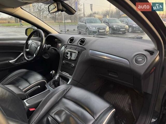 Чорний Форд Мондео, об'ємом двигуна 1.56 л та пробігом 300 тис. км за 6500 $, фото 32 на Automoto.ua
