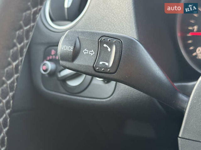 Черный Форд Мондео, объемом двигателя 1.6 л и пробегом 232 тыс. км за 8899 $, фото 45 на Automoto.ua