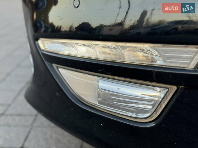 Черный Форд Мондео, объемом двигателя 1.6 л и пробегом 232 тыс. км за 8899 $, фото 28 на Automoto.ua