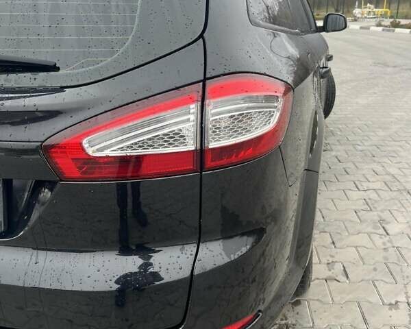 Черный Форд Мондео, объемом двигателя 2.02 л и пробегом 280 тыс. км за 7300 $, фото 8 на Automoto.ua