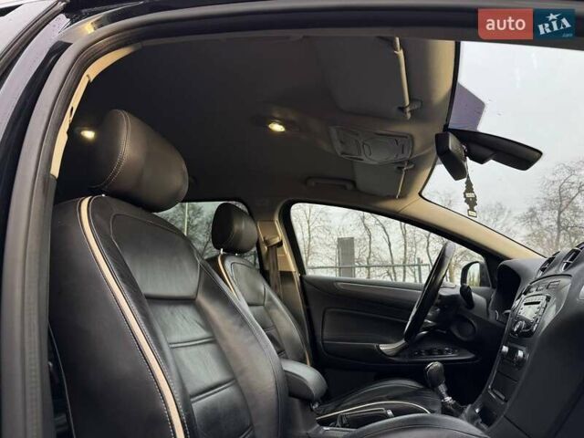Чорний Форд Мондео, об'ємом двигуна 1.56 л та пробігом 300 тис. км за 6500 $, фото 35 на Automoto.ua