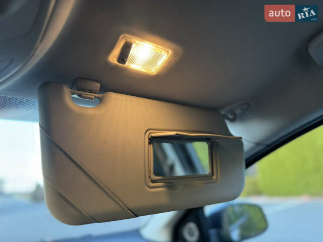 Черный Форд Мондео, объемом двигателя 1.6 л и пробегом 232 тыс. км за 8899 $, фото 64 на Automoto.ua