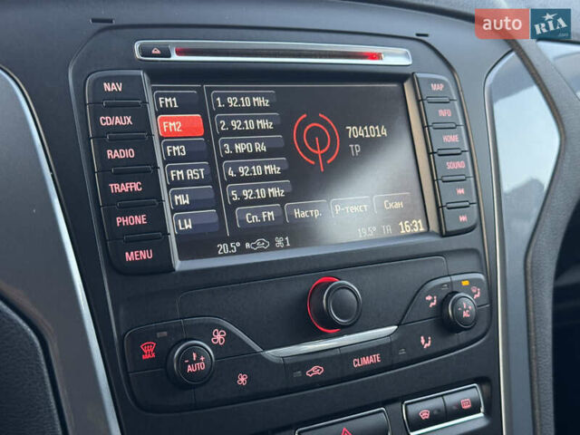 Черный Форд Мондео, объемом двигателя 1.6 л и пробегом 232 тыс. км за 8899 $, фото 54 на Automoto.ua