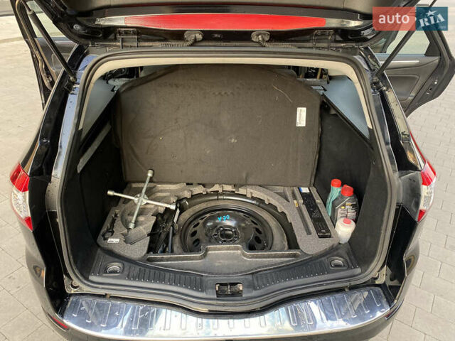 Черный Форд Мондео, объемом двигателя 2 л и пробегом 280 тыс. км за 7000 $, фото 15 на Automoto.ua