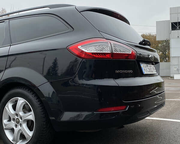 Чорний Форд Мондео, об'ємом двигуна 1.6 л та пробігом 190 тис. км за 7100 $, фото 16 на Automoto.ua