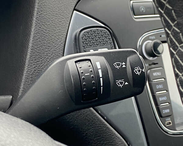 Чорний Форд Мондео, об'ємом двигуна 1.6 л та пробігом 190 тис. км за 7100 $, фото 53 на Automoto.ua