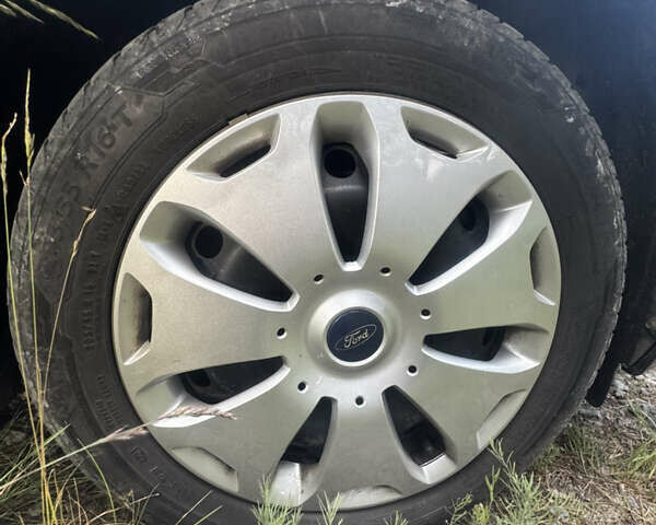 Черный Форд Мондео, объемом двигателя 2 л и пробегом 300 тыс. км за 7100 $, фото 27 на Automoto.ua