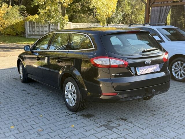 Черный Форд Мондео, объемом двигателя 2 л и пробегом 244 тыс. км за 7350 $, фото 3 на Automoto.ua