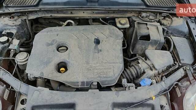 Чорний Форд Мондео, об'ємом двигуна 1.6 л та пробігом 277 тис. км за 8200 $, фото 14 на Automoto.ua