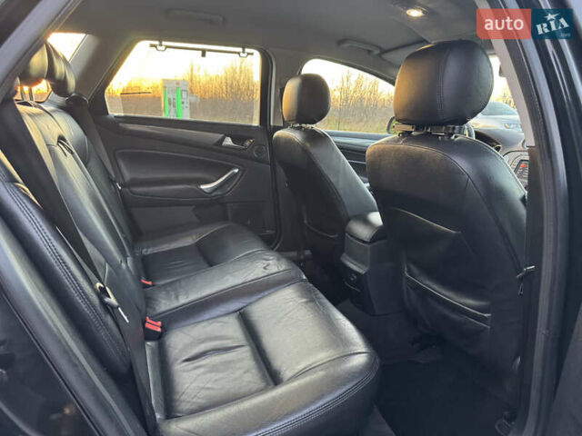 Черный Форд Мондео, объемом двигателя 1.6 л и пробегом 232 тыс. км за 8899 $, фото 81 на Automoto.ua