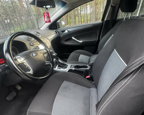 Черный Форд Мондео, объемом двигателя 2 л и пробегом 300 тыс. км за 7100 $, фото 34 на Automoto.ua