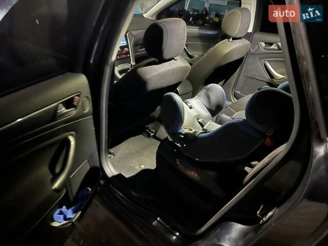 Черный Форд Мондео, объемом двигателя 2 л и пробегом 280 тыс. км за 6800 $, фото 13 на Automoto.ua