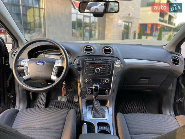 Черный Форд Мондео, объемом двигателя 2 л и пробегом 280 тыс. км за 7000 $, фото 12 на Automoto.ua