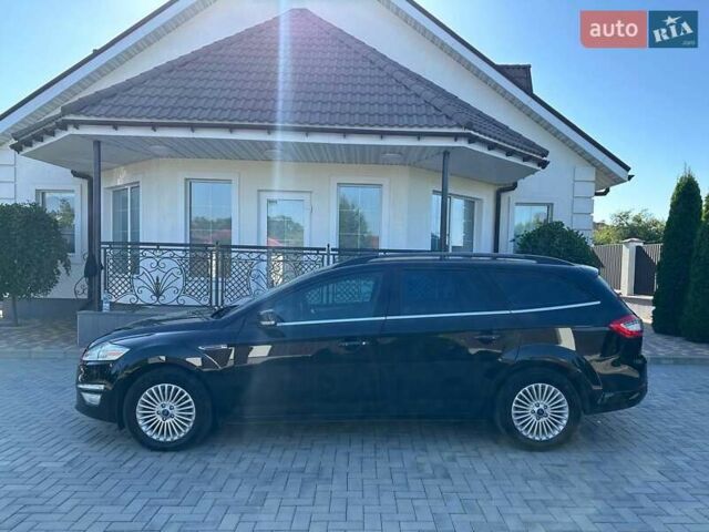 Черный Форд Мондео, объемом двигателя 2 л и пробегом 300 тыс. км за 8200 $, фото 3 на Automoto.ua