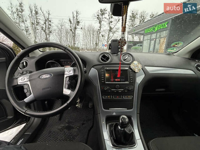 Чорний Форд Мондео, об'ємом двигуна 2 л та пробігом 192 тис. км за 9500 $, фото 22 на Automoto.ua