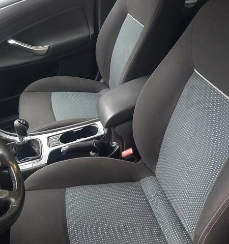 Черный Форд Мондео, объемом двигателя 2 л и пробегом 345 тыс. км за 7500 $, фото 7 на Automoto.ua