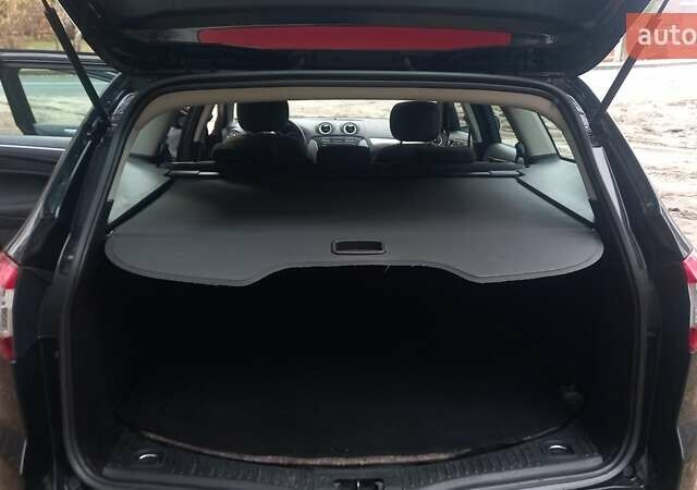 Черный Форд Мондео, объемом двигателя 2 л и пробегом 345 тыс. км за 7500 $, фото 9 на Automoto.ua