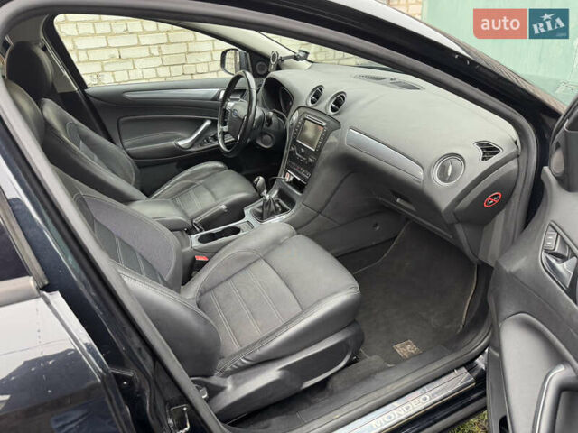 Чорний Форд Мондео, об'ємом двигуна 1.6 л та пробігом 203 тис. км за 8300 $, фото 14 на Automoto.ua