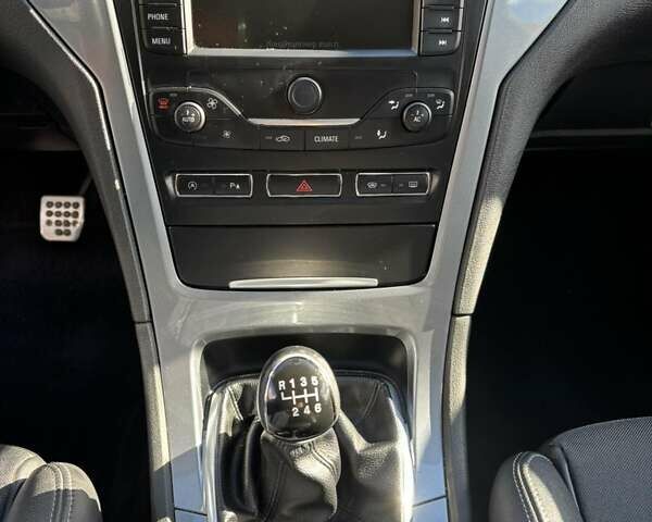 Чорний Форд Мондео, об'ємом двигуна 1.6 л та пробігом 239 тис. км за 7300 $, фото 1 на Automoto.ua