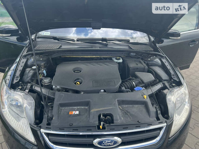 Черный Форд Мондео, объемом двигателя 1.6 л и пробегом 326 тыс. км за 8550 $, фото 20 на Automoto.ua