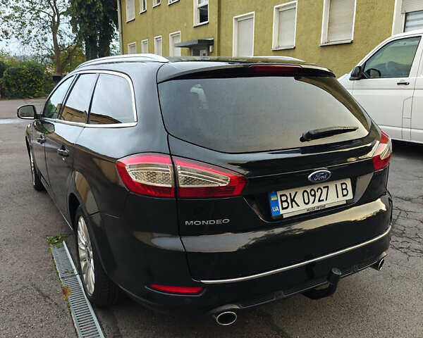 Форд Мондео 2013 в Ровно на Automoto.ua Черный Форд Мондео, объемом двигателя 2.18 л и пробегом 258 тыс. км за 8300 $, фото 3 на Automoto.ua