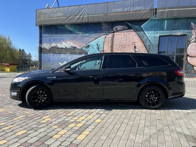 Черный Форд Мондео, объемом двигателя 1.6 л и пробегом 263 тыс. км за 7500 $, фото 3 на Automoto.ua