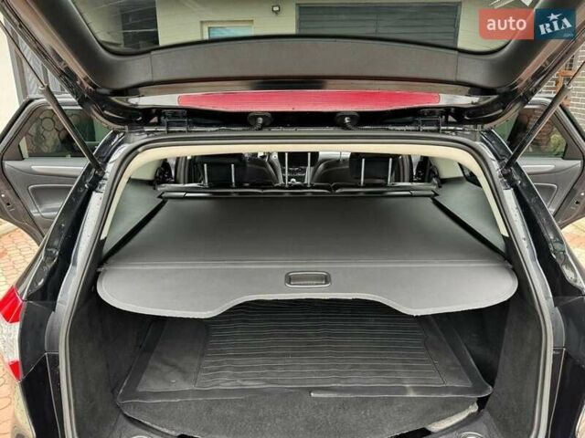 Черный Форд Мондео, объемом двигателя 1.6 л и пробегом 300 тыс. км за 7400 $, фото 3 на Automoto.ua