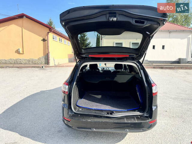 Черный Форд Мондео, объемом двигателя 2 л и пробегом 320 тыс. км за 7400 $, фото 11 на Automoto.ua