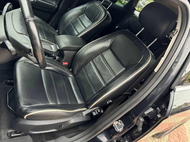 Черный Форд Мондео, объемом двигателя 1.6 л и пробегом 300 тыс. км за 7400 $, фото 12 на Automoto.ua