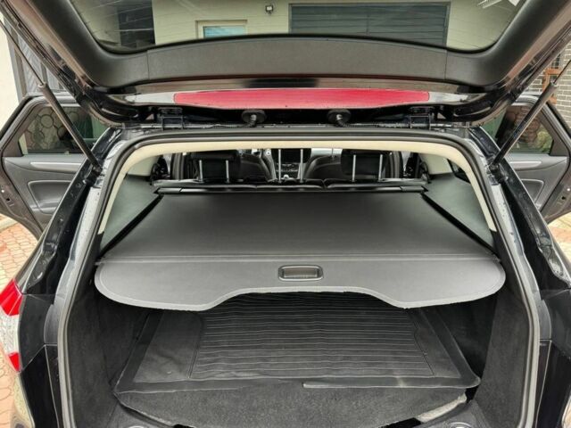 Черный Форд Мондео, объемом двигателя 1.6 л и пробегом 300 тыс. км за 7400 $, фото 4 на Automoto.ua