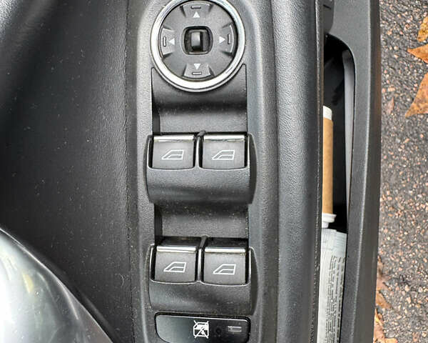 Черный Форд Мондео, объемом двигателя 2.18 л и пробегом 418 тыс. км за 12000 $, фото 16 на Automoto.ua