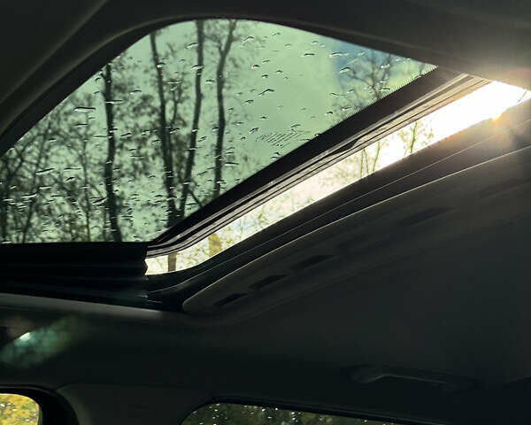 Черный Форд Мондео, объемом двигателя 2.18 л и пробегом 418 тыс. км за 12000 $, фото 29 на Automoto.ua