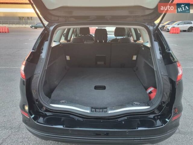 Черный Форд Мондео, объемом двигателя 2 л и пробегом 254 тыс. км за 11300 $, фото 9 на Automoto.ua