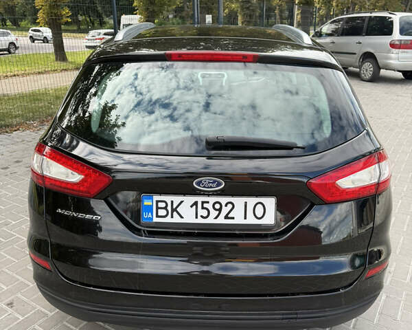 Черный Форд Мондео, объемом двигателя 2 л и пробегом 103 тыс. км за 16000 $, фото 3 на Automoto.ua