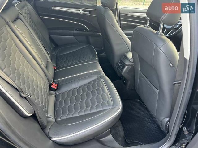 Форд Мондео 2018 в Житомире на Automoto.ua Черный Форд Мондео, объемом двигателя 2 л и пробегом 127 тыс. км за 17500 $, фото 18 на Automoto.ua