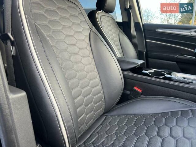 Форд Мондео 2018 в Житомире на Automoto.ua Черный Форд Мондео, объемом двигателя 2 л и пробегом 127 тыс. км за 17500 $, фото 10 на Automoto.ua