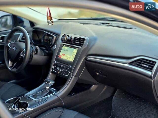 Черный Форд Мондео, объемом двигателя 2 л и пробегом 263 тыс. км за 14499 $, фото 50 на Automoto.ua