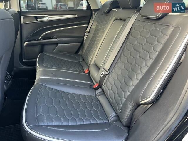 Форд Мондео 2018 в Житомире на Automoto.ua Черный Форд Мондео, объемом двигателя 2 л и пробегом 127 тыс. км за 17500 $, фото 26 на Automoto.ua