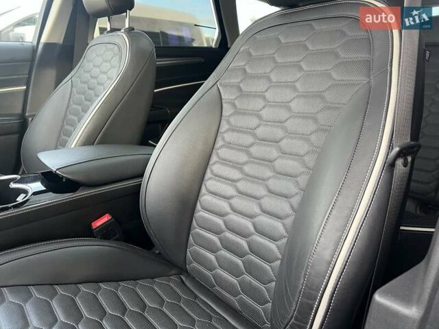 Форд Мондео 2018 в Житомире на Automoto.ua Черный Форд Мондео, объемом двигателя 2 л и пробегом 127 тыс. км за 17500 $, фото 35 на Automoto.ua