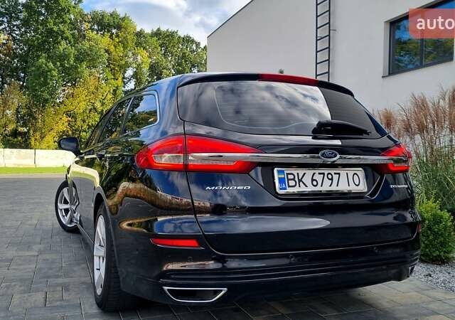 Форд Мондео 2018 в Луцке на Automoto.ua Черный Форд Мондео, объемом двигателя 2 л и пробегом 262 тыс. км за 14999 $, фото 14 на Automoto.ua