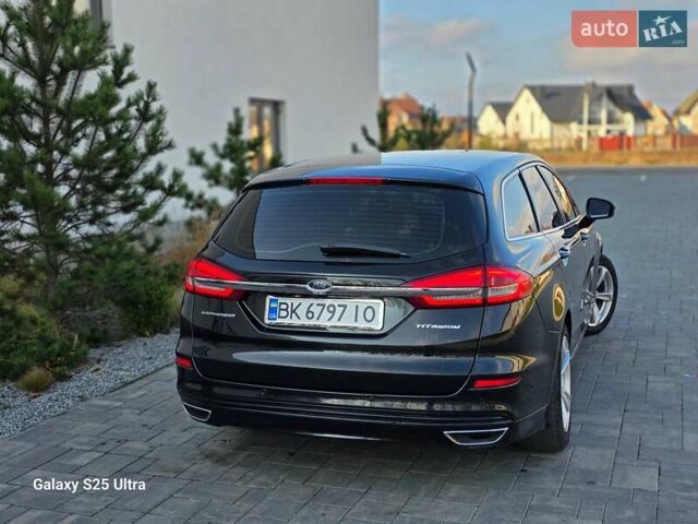 Черный Форд Мондео, объемом двигателя 2 л и пробегом 263 тыс. км за 14499 $, фото 45 на Automoto.ua