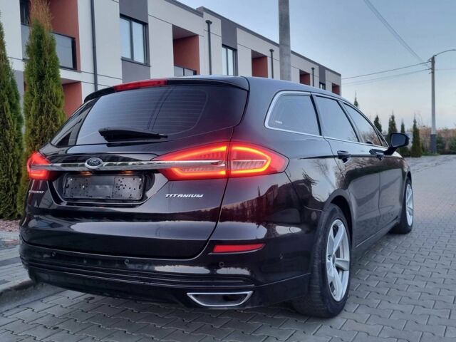 Черный Форд Мондео, объемом двигателя 2 л и пробегом 228 тыс. км за 13800 $, фото 5 на Automoto.ua