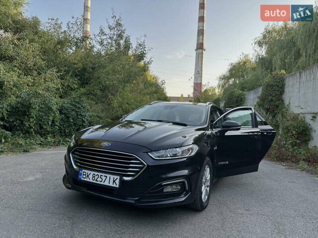 Черный Форд Мондео, объемом двигателя 2 л и пробегом 252 тыс. км за 14300 $, фото 22 на Automoto.ua
