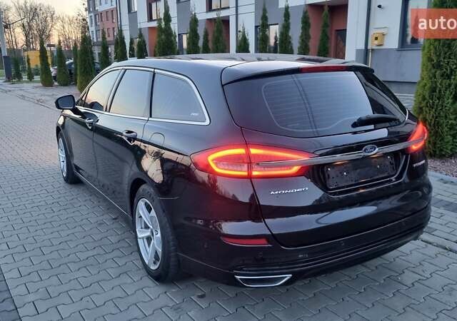 Черный Форд Мондео, объемом двигателя 2 л и пробегом 228 тыс. км за 13800 $, фото 31 на Automoto.ua